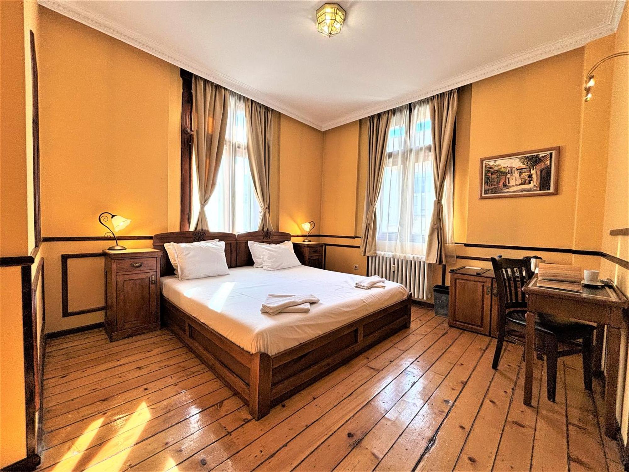 L'Opera Guest House