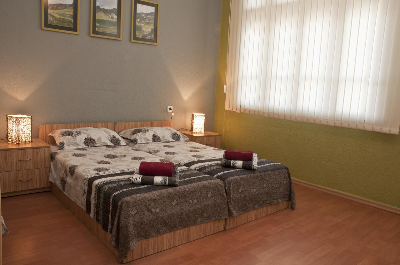 Hostel Mostel Hub Rooms And Apartments - Sofia