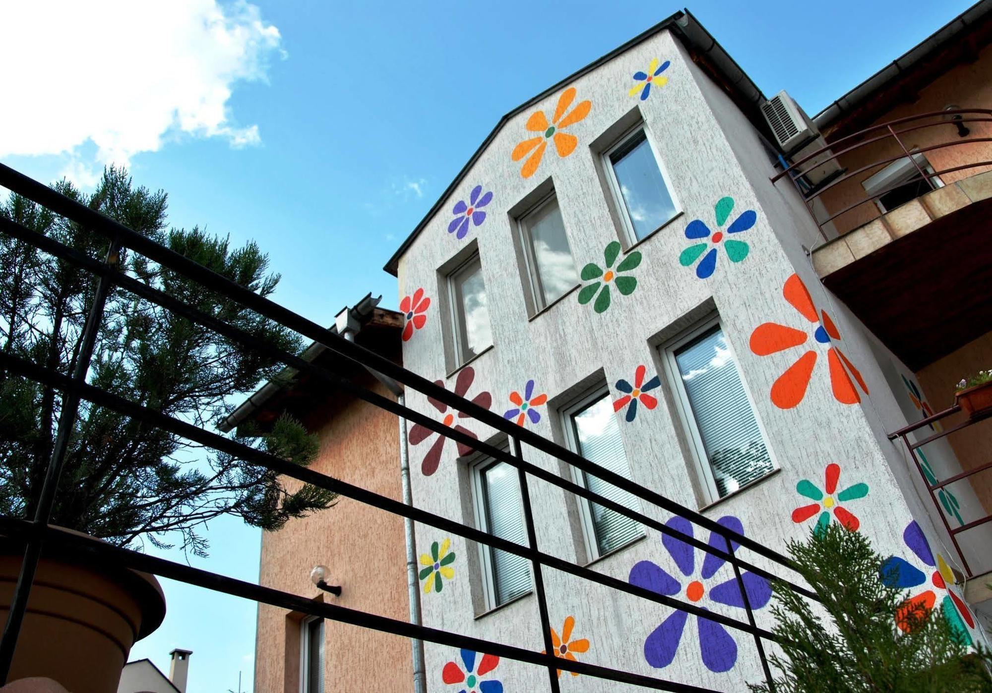 10 Coins Hostel & Tours - Sofia